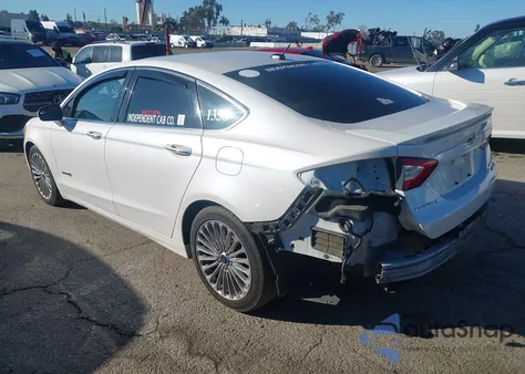 2014 Ford Fusion Hybrid Titanium from USA, damaged, VIN 3FA6P0RU6ER291659